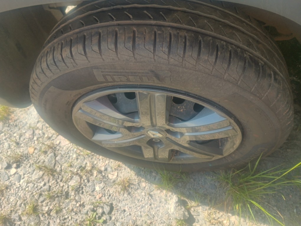 RENAULT KWID ZEN 1.0 FLEX 12V 5P MEC. RENAULT KWID ZEN 1.0 FLEX 12V 5P MEC.