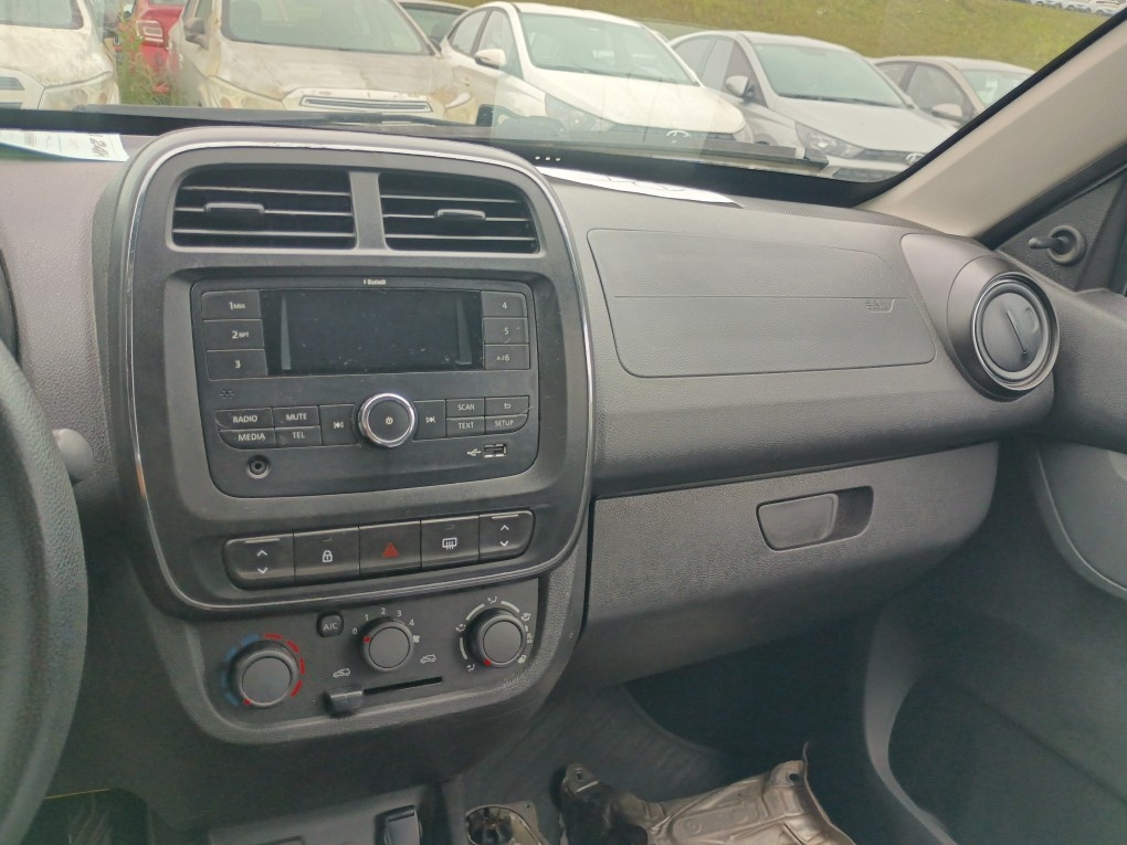 RENAULT KWID 1.0 12V SCE FLEX ZEN MANUAL RENAULT KWID 1.0 12V SCE FLEX ZEN MANUAL