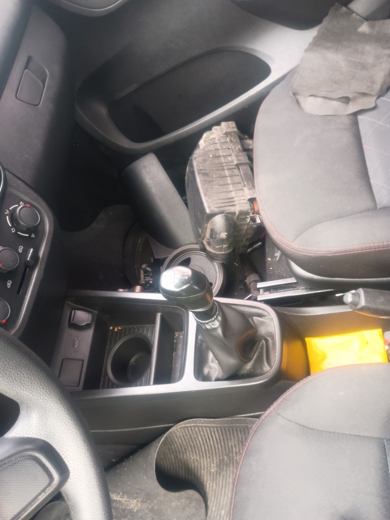 RENAULT KWID 1.0 12V SCE FLEX ZEN MANUAL RENAULT KWID 1.0 12V SCE FLEX ZEN MANUAL