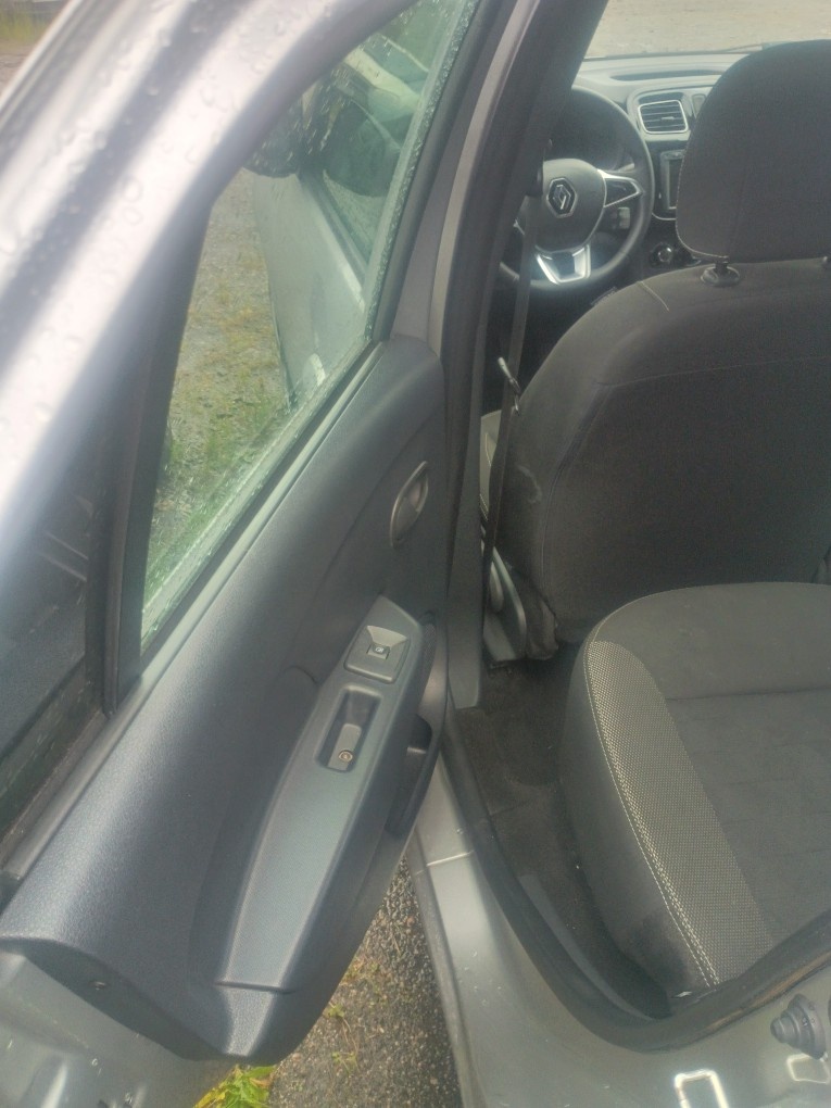 RENAULT LOGAN 1.0 12V SCE FLEX LIFE MANUAL