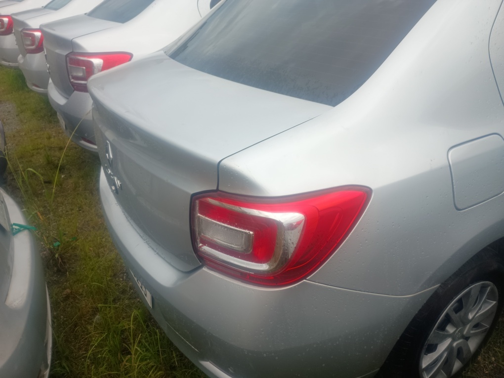 RENAULT LOGAN 1.0 12V SCE FLEX LIFE MANUAL