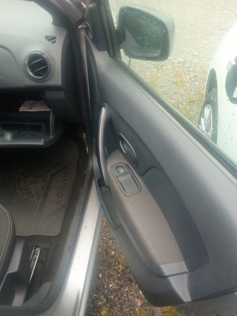 RENAULT LOGAN 1.0 12V SCE FLEX LIFE MANUAL
