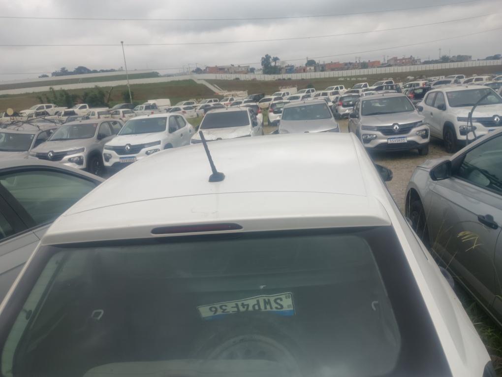 VOLKSWAGEN POLO 1.0 MPI TRACK MANUAL VOLKSWAGEN POLO 1.0 MPI TRACK MANUAL