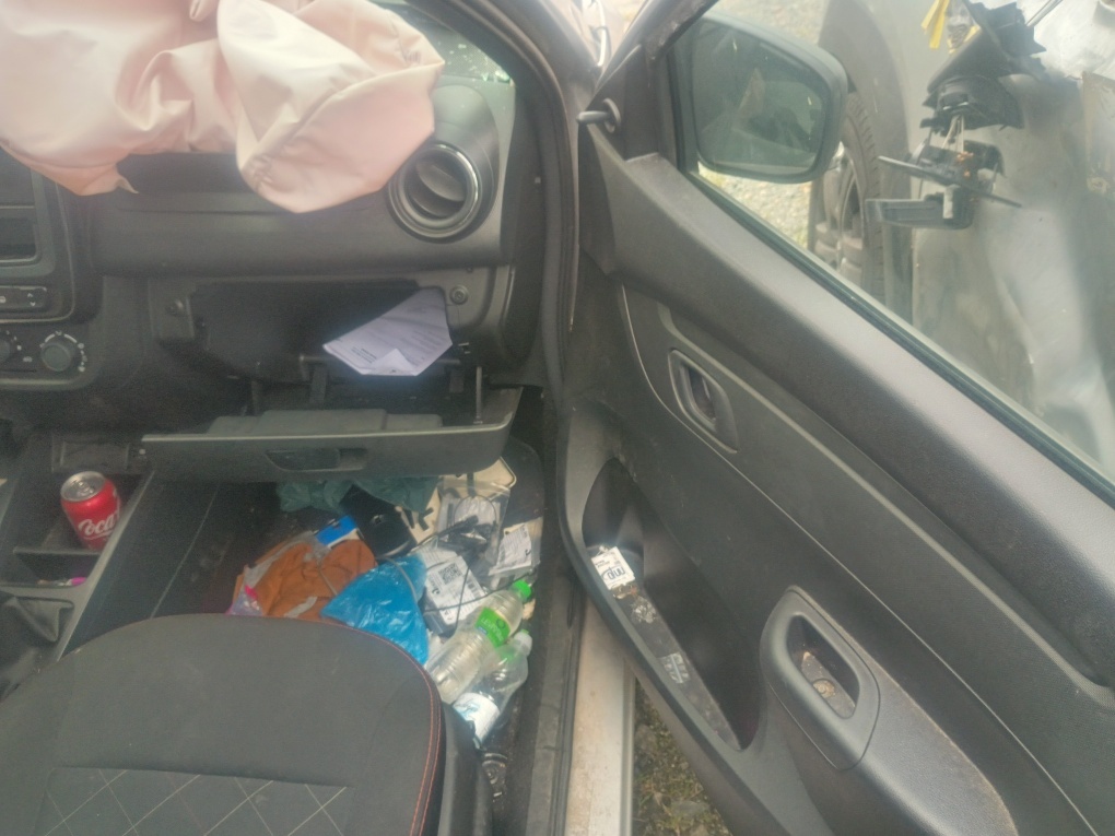 RENAULT KWID ZEN 1.0 FLEX 12V 5P MEC. RENAULT KWID ZEN 1.0 FLEX 12V 5P MEC.