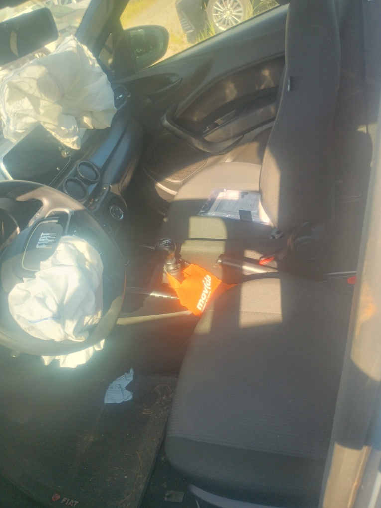 FIAT CRONOS DRIVE 1.0 6V FLEXX FIAT CRONOS DRIVE 1.0 6V FLEXX