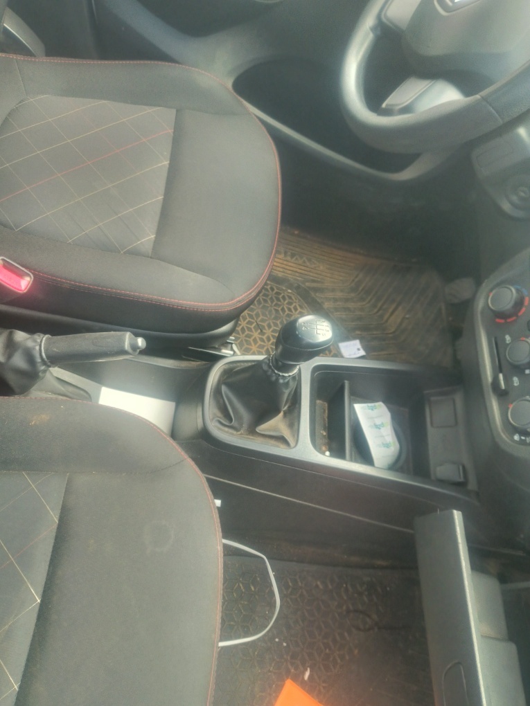 RENAULT KWID 1.0 12V SCE FLEX ZEN MANUAL RENAULT KWID 1.0 12V SCE FLEX ZEN MANUAL