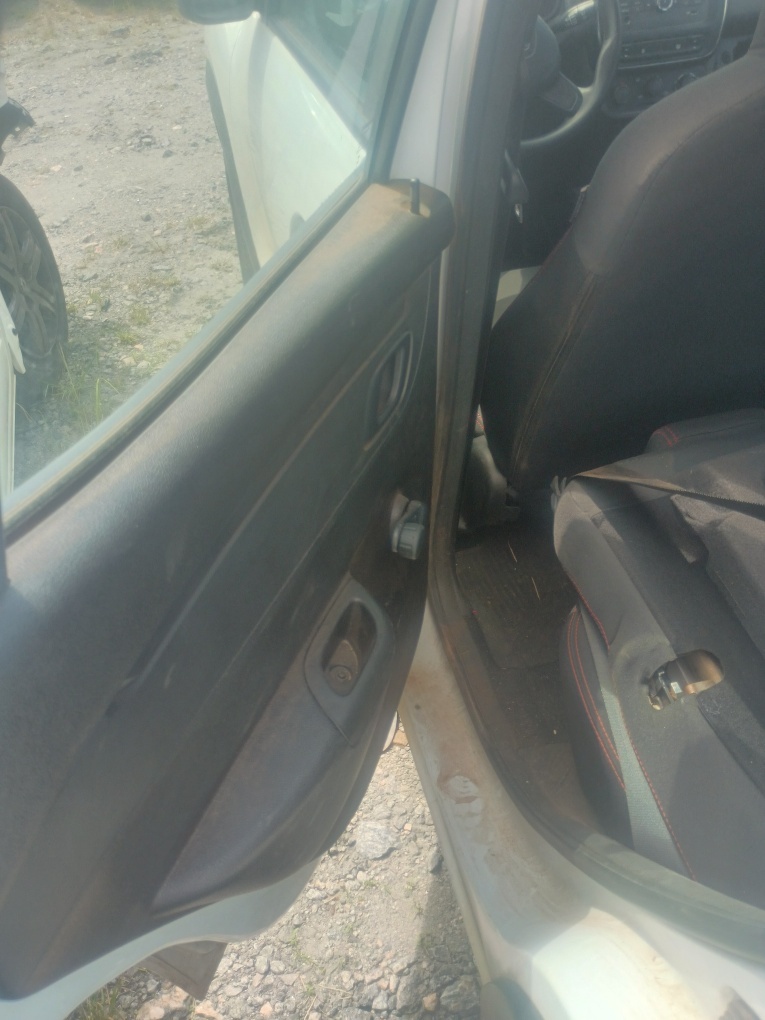 RENAULT KWID 1.0 12V SCE FLEX ZEN MANUAL RENAULT KWID 1.0 12V SCE FLEX ZEN MANUAL