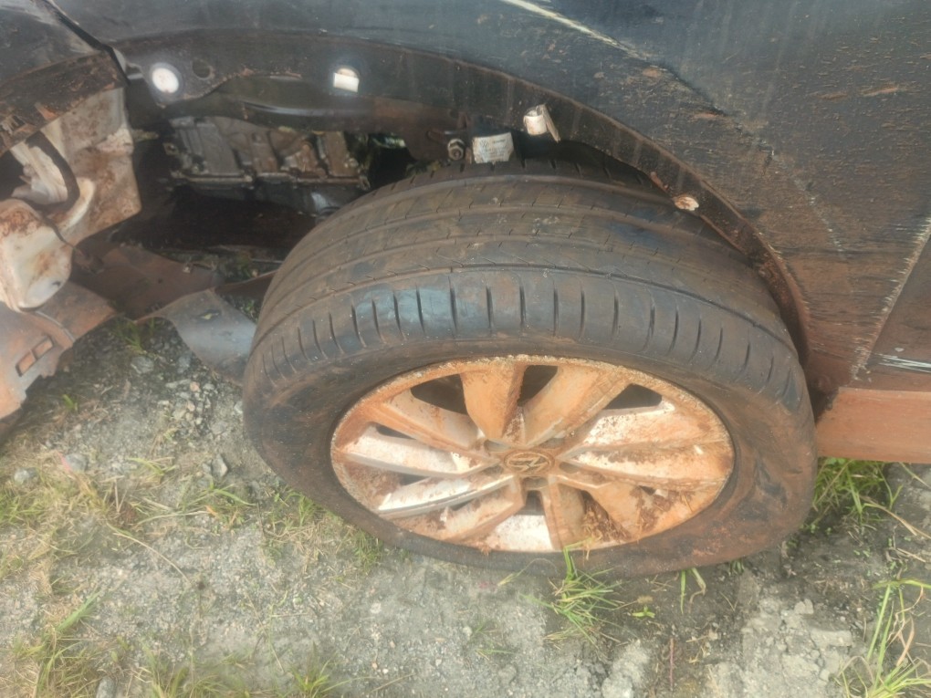 VOLKSWAGEN T-CROSS 1.0 200 TSI TOTAL FLEX AUTOMÁTICO VOLKSWAGEN T-CROSS 1.0 200 TSI TOTAL FLEX AUTOMÁTICO