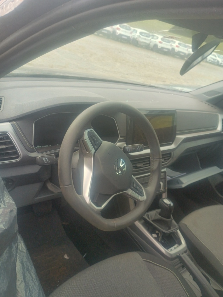 VOLKSWAGEN T-CROSS 1.0 200 TSI TOTAL FLEX AUTOM&Aacute;TICO