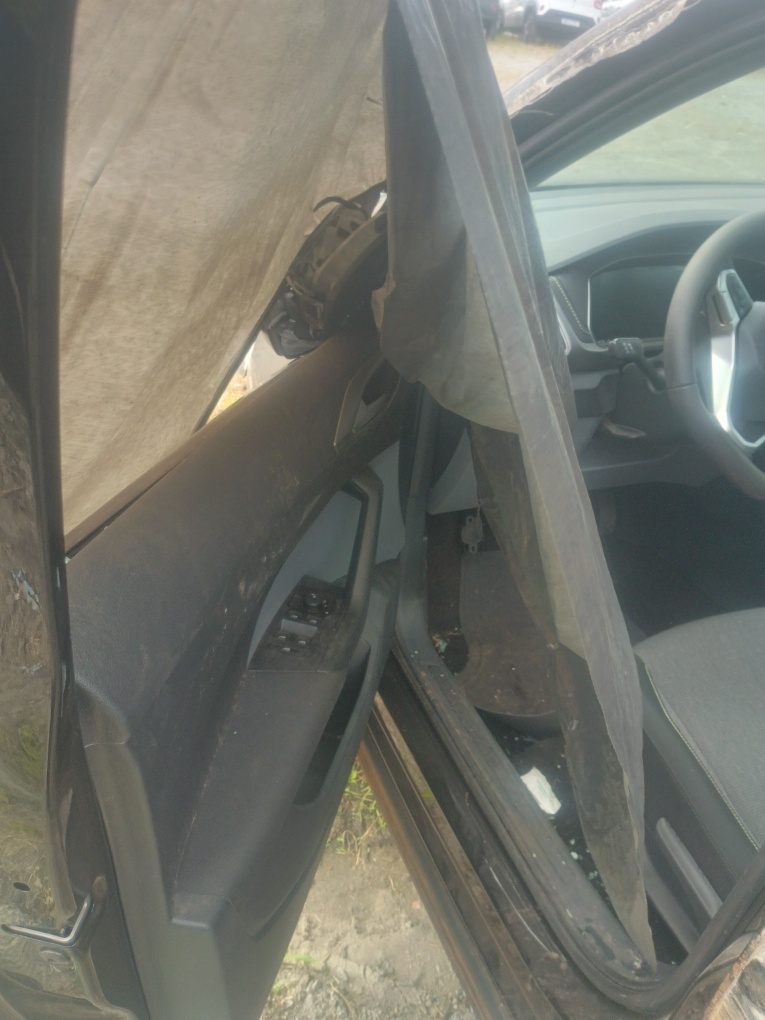 VOLKSWAGEN T-CROSS 1.0 200 TSI TOTAL FLEX AUTOMÁTICO VOLKSWAGEN T-CROSS 1.0 200 TSI TOTAL FLEX AUTOMÁTICO