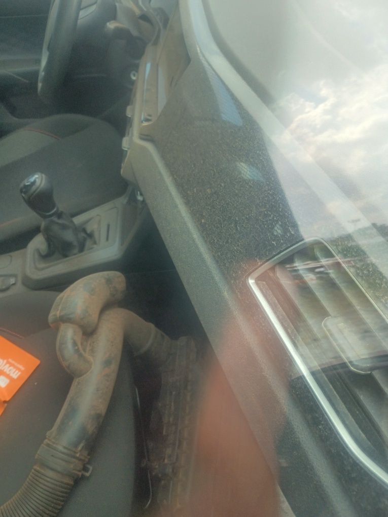 VOLKSWAGEN POLO 1.0 MPI TRACK MANUAL