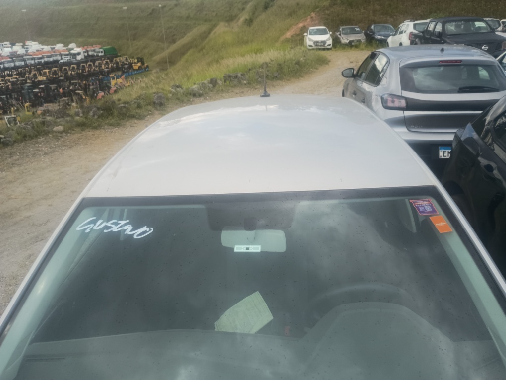 VOLKSWAGEN POLO 1.0 MPI TRACK MANUAL VOLKSWAGEN POLO 1.0 MPI TRACK MANUAL