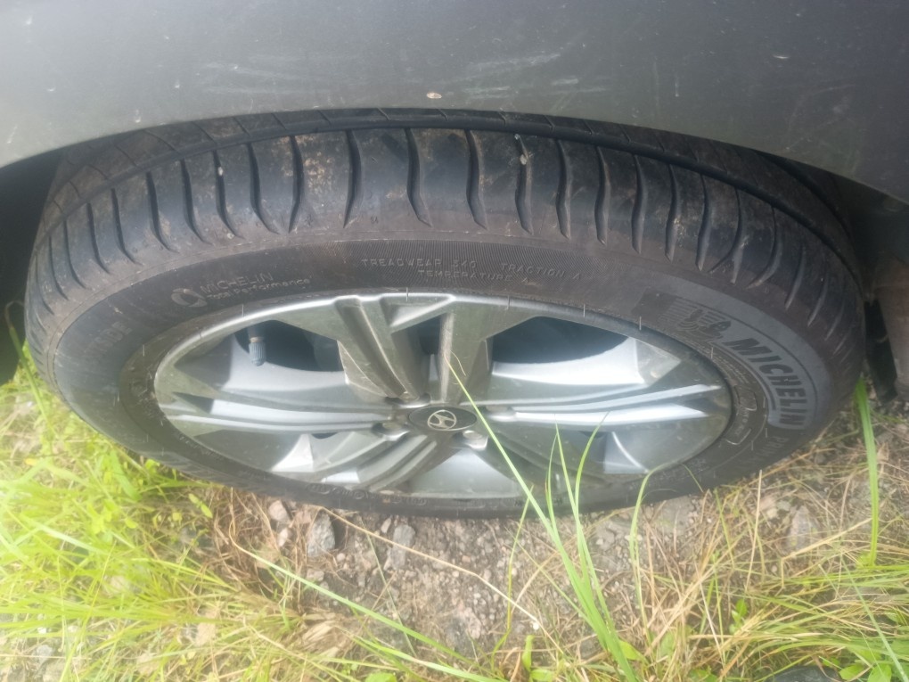 HYUNDAI HB20 1.0 TGDI FLEX COMFORT PLUS TECH AUTOMÁTICO HYUNDAI HB20 1.0 TGDI FLEX COMFORT PLUS TECH AUTOMÁTICO