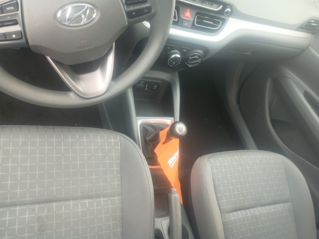 HYUNDAI HB20S 1.0 12V FLEX COMFORT PLUS MANUAL