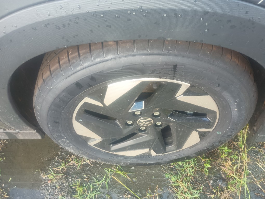 VOLKSWAGEN TERA 1.0 170 TSI COMFORT AUTOM&Aacute;TICO