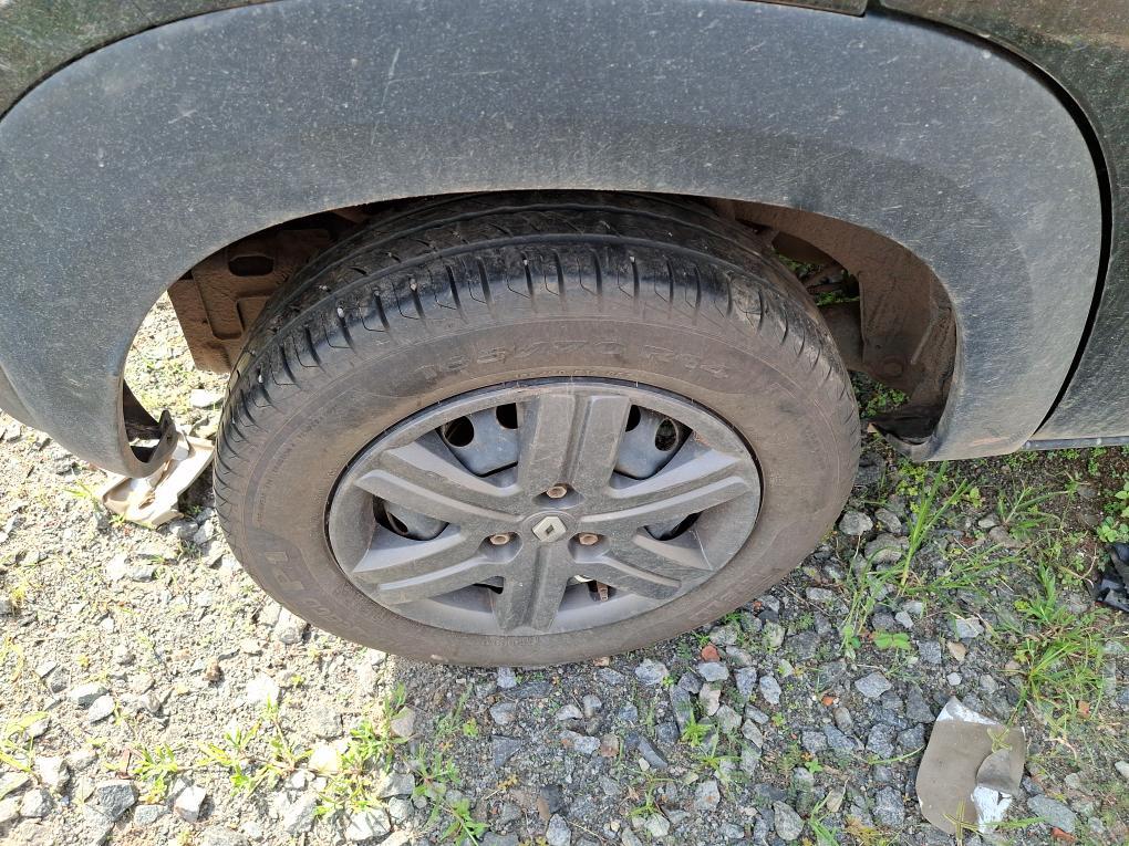 RENAULT KWID 1.0 12V SCE FLEX ZEN MANUAL RENAULT KWID 1.0 12V SCE FLEX ZEN MANUAL