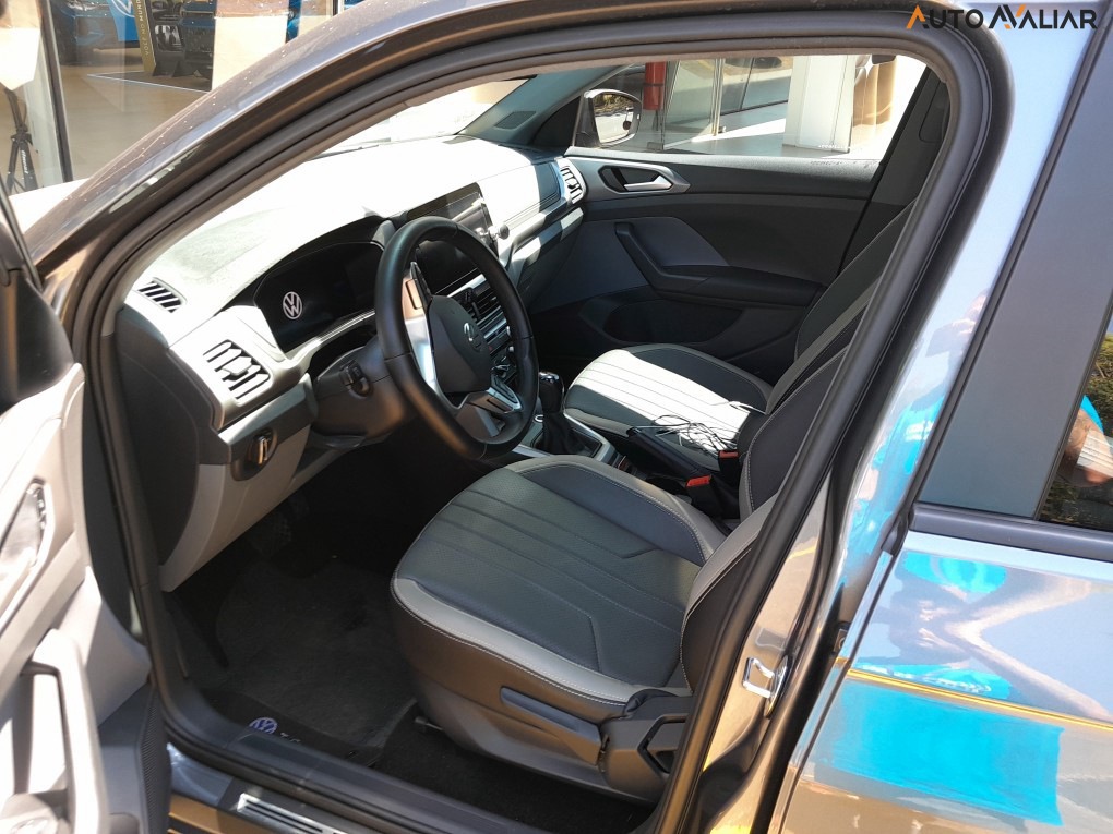 VOLKSWAGEN T-CROSS 1.0 200 TSI TOTAL FLEX AUTOM&Aacute;TICO