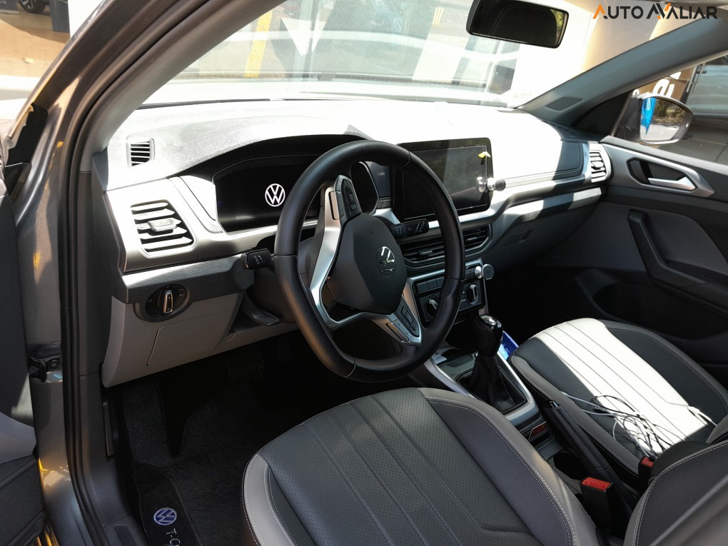 VOLKSWAGEN T-CROSS 1.0 200 TSI TOTAL FLEX AUTOM&Aacute;TICO