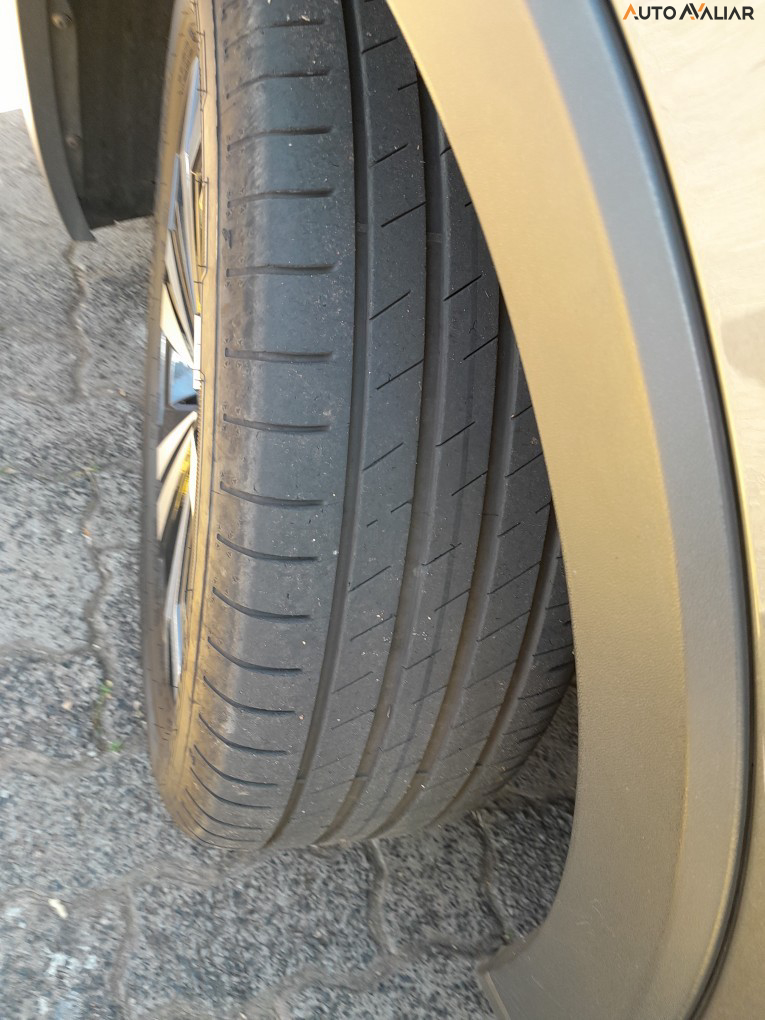 VOLKSWAGEN T-CROSS 1.0 200 TSI TOTAL FLEX AUTOM&Aacute;TICO