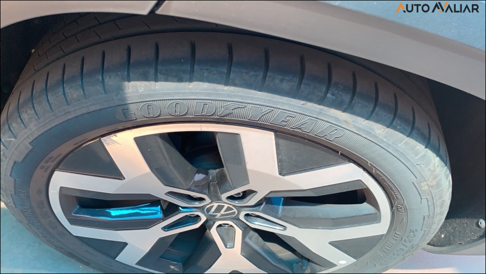 VOLKSWAGEN TAOS 1.4 250 TSI TOTAL FLEX HIGHLINE AUTOM&Aacute;TICO