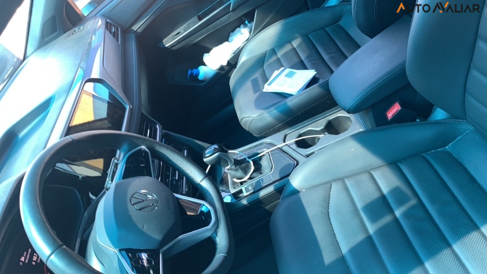 VOLKSWAGEN TAOS 1.4 250 TSI TOTAL FLEX HIGHLINE AUTOM&Aacute;TICO