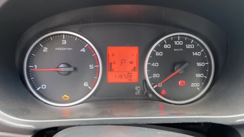 MITSUBISHI L200 Triton Sport GLS 2.4 CD Diesel Aut.