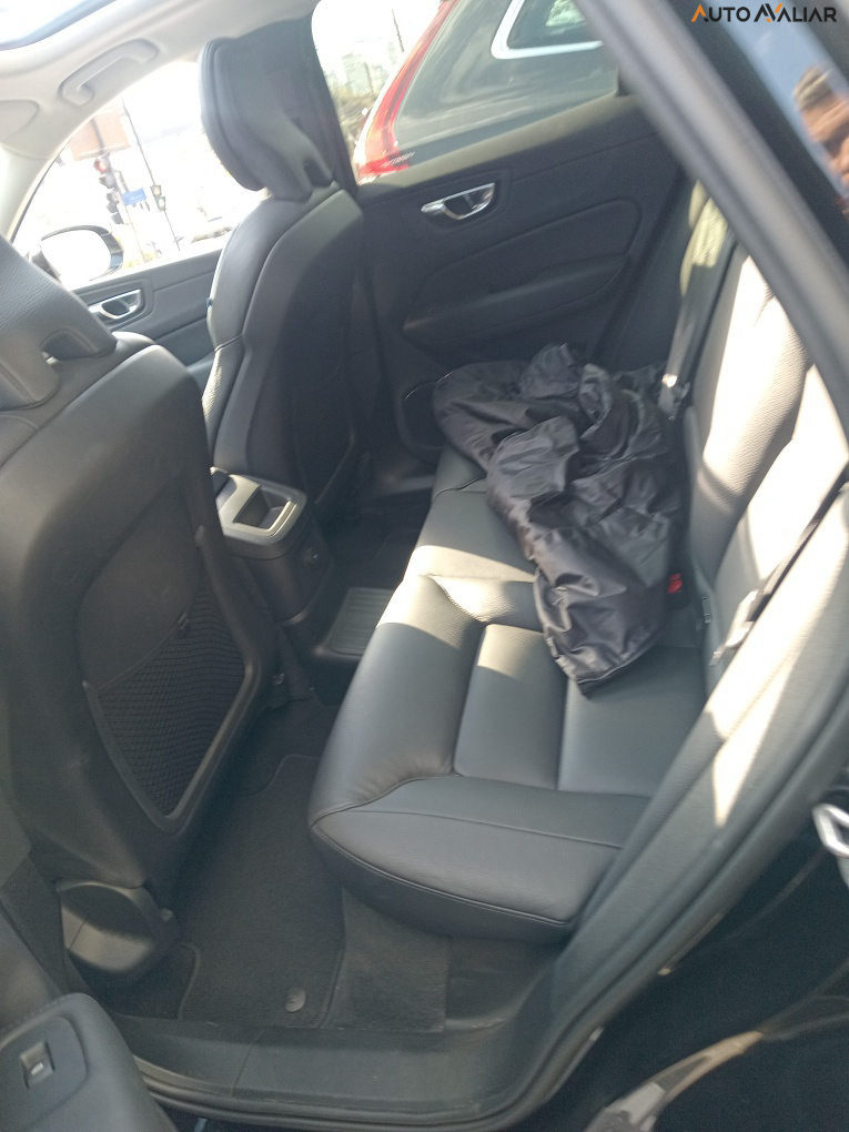 VOLVO XC60 T-8 Plus 2.0 AWD (H&iacute;brido)