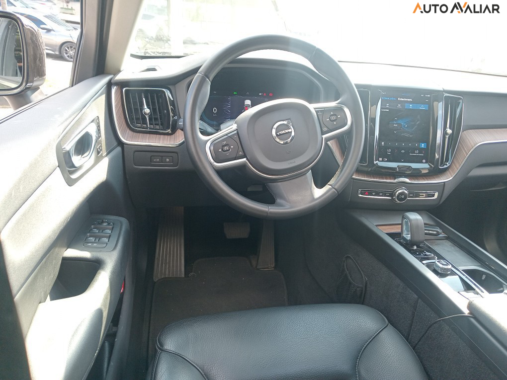 VOLVO XC60 T-8 Plus 2.0 AWD (H&iacute;brido)
