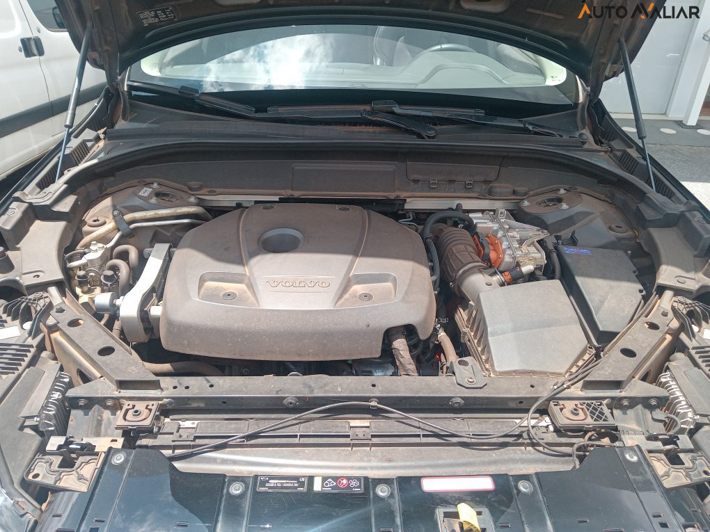 VOLVO XC60 2.0 T8 HYBRID INSCRIPTION AWD GEARTRONIC