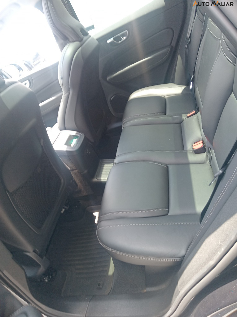 VOLVO XC60 2.0 T8 HYBRID INSCRIPTION AWD GEARTRONIC