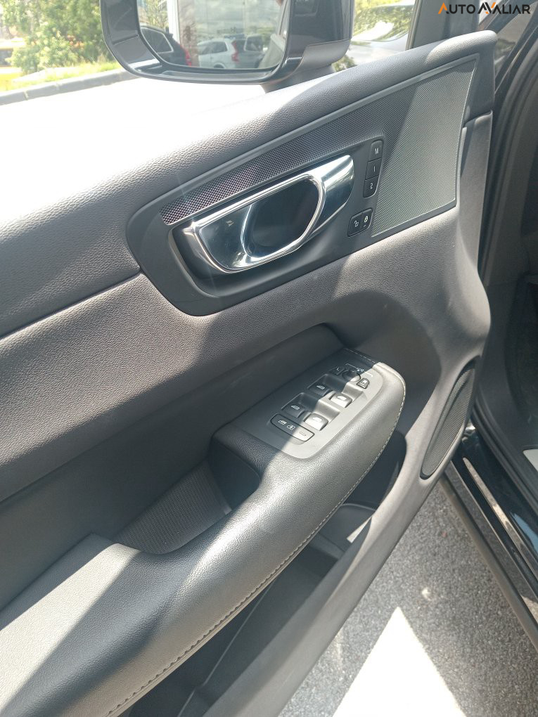 VOLVO XC60 2.0 T8 HYBRID INSCRIPTION AWD GEARTRONIC