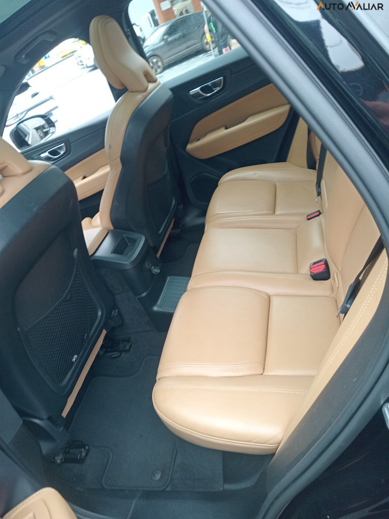 VOLVO XC60 2.0 T8 HYBRID INSCRIPTION AWD GEARTRONIC