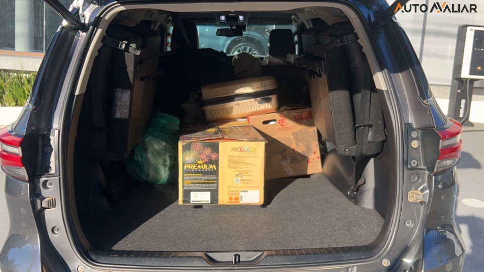 TOYOTA HILUX SW4 2.8 D-4D TURBO DIESEL SRX 4X4 AUTOM&Aacute;TICO