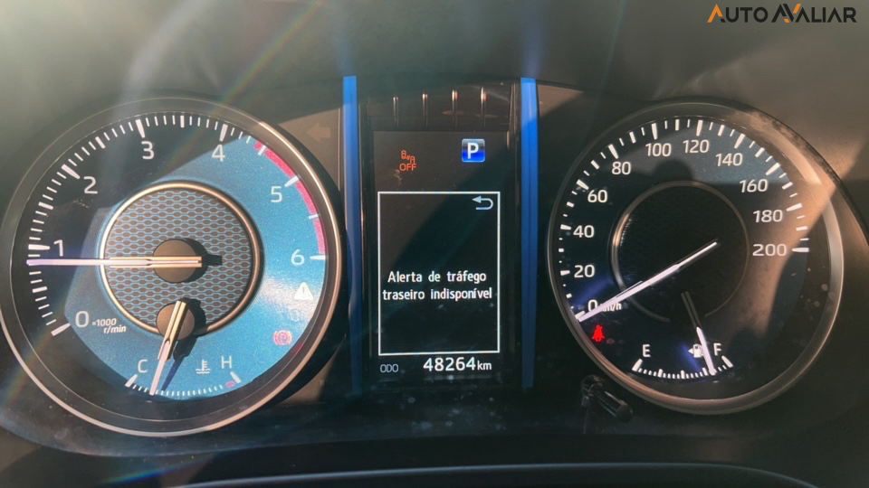 TOYOTA HILUX SW4 2.8 D-4D TURBO DIESEL SRX 4X4 AUTOM&Aacute;TICO