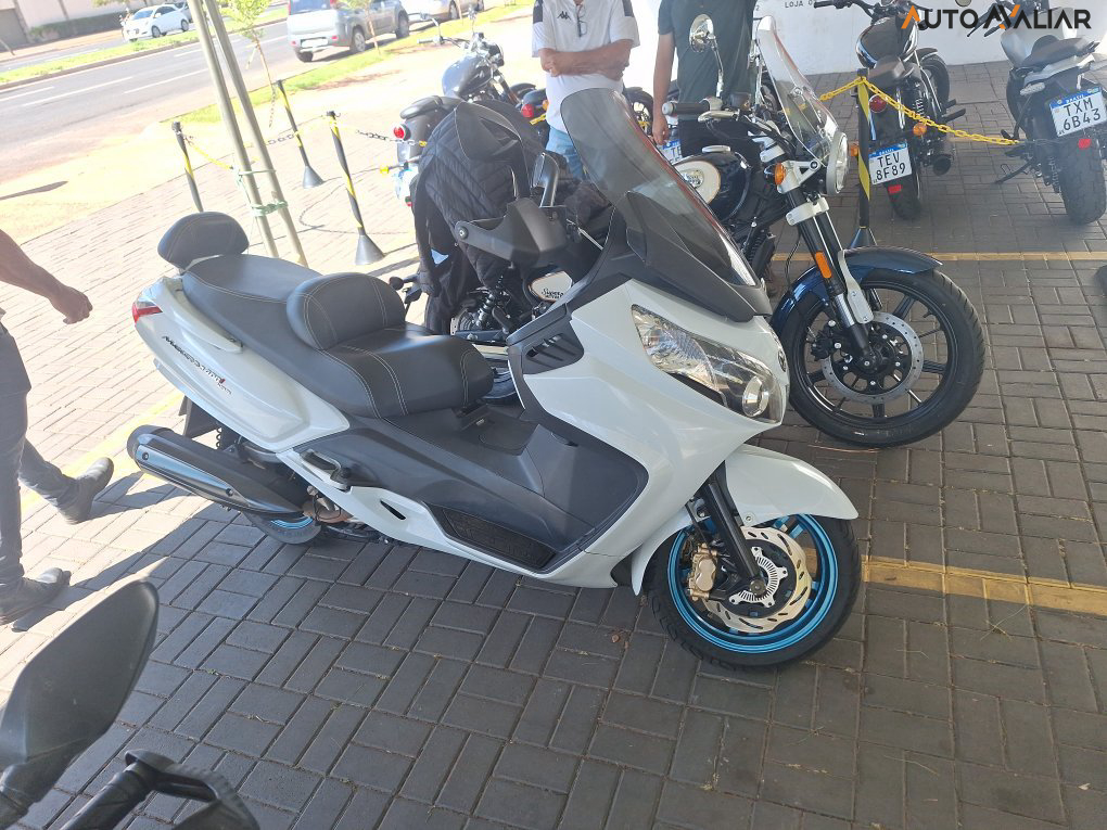 DAFRA MAXSYM 400I MAXSYM 400I