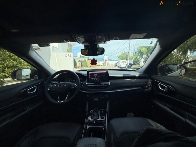 JEEP COMMANDER 2.0 HURRICANE 4 TURBO GASOLINA BLACKHAWK AT9