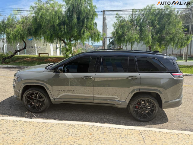 JEEP COMMANDER 2.0 HURRICANE 4 TURBO GASOLINA BLACKHAWK AT9