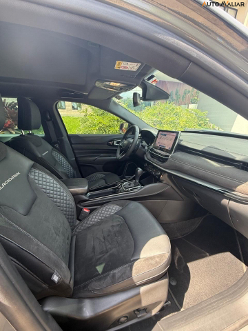 JEEP COMMANDER 2.0 HURRICANE 4 TURBO GASOLINA BLACKHAWK AT9