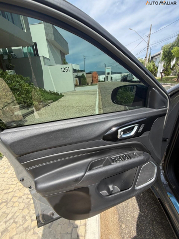 JEEP COMMANDER 2.0 HURRICANE 4 TURBO GASOLINA BLACKHAWK AT9