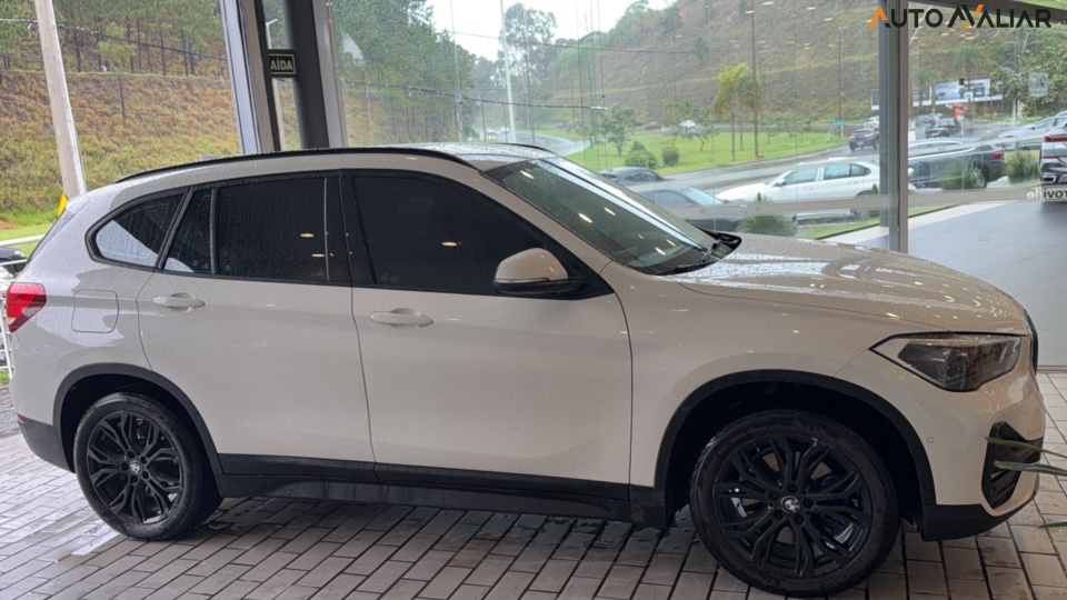 BMW X1 2.0 16V TURBO ACTIVEFLEX SDRIVE20I GP 4P AUTOMATICO