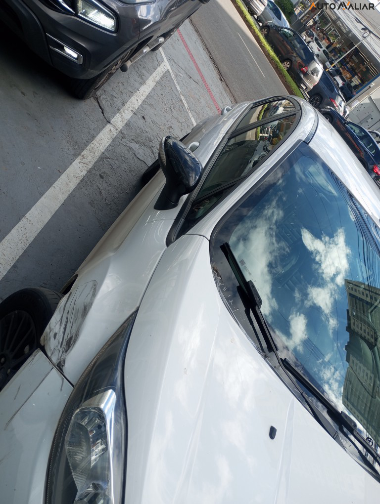 FORD FIESTA 1.6 SEL HATCH 16V FLEX 4P MANUAL