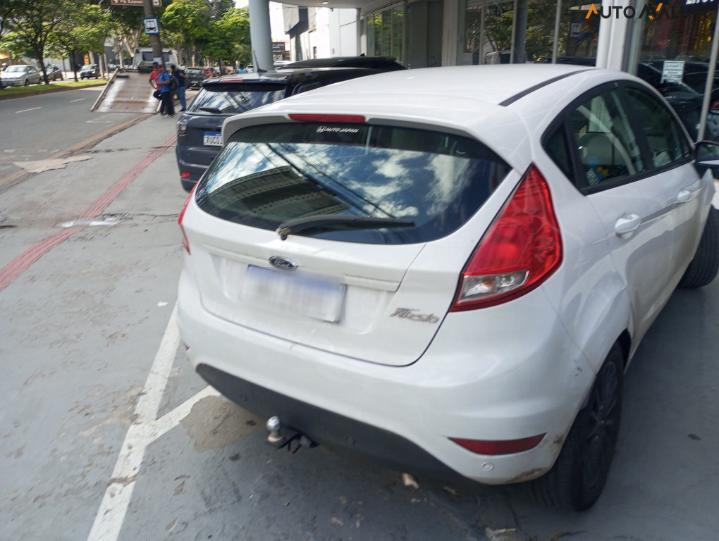 FORD FIESTA 1.6 SEL HATCH 16V FLEX 4P MANUAL