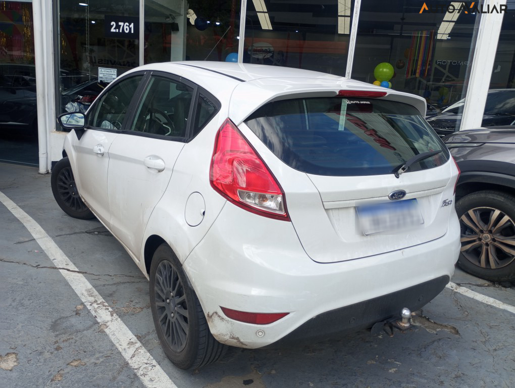 FORD FIESTA 1.6 SEL HATCH 16V FLEX 4P MANUAL