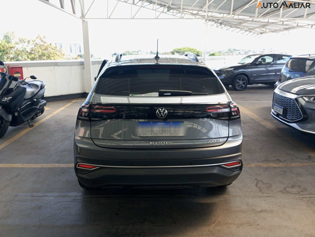 VOLKSWAGEN NIVUS 1.0 200 TSI TOTAL FLEX COMFORTLINE AUTOM&Aacute;TICO