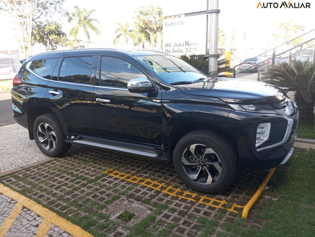 MITSUBISHI PAJERO SPORT 2.4 16V MIVEC TURBO DIESEL HPE-S AWD AUTOMATICO