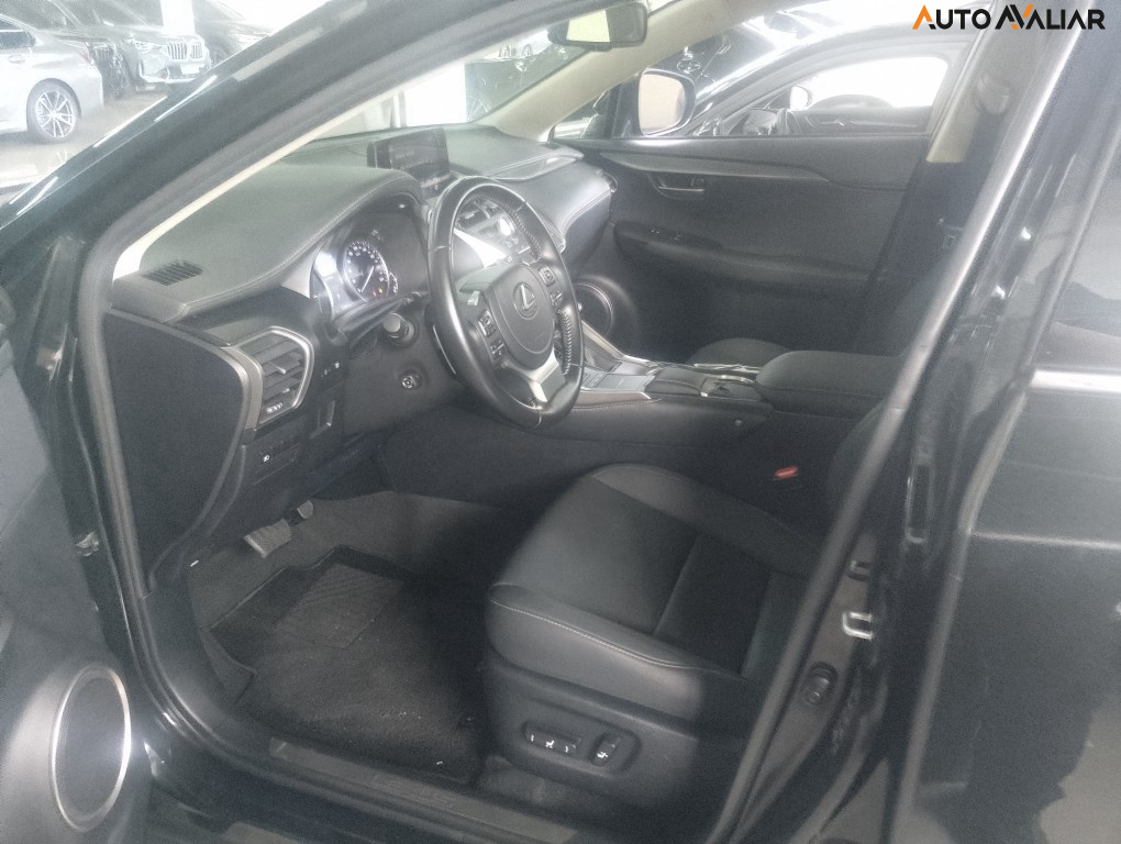 LEXUS NX 300H 2.5 16V VVT-I HYBRID DYNAMIC AUT AWD