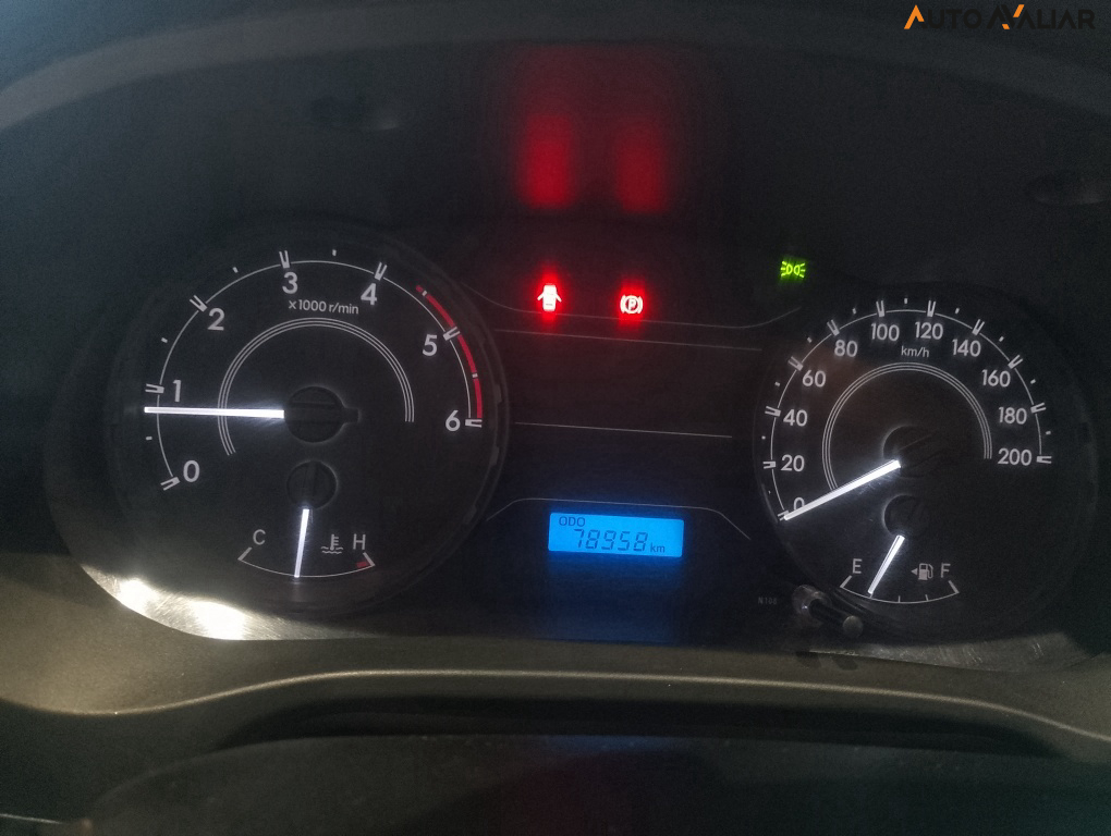 TOYOTA HILUX 2.8 D-4D TURBO DIESEL CD POWER PACK 4X4 MANUAL