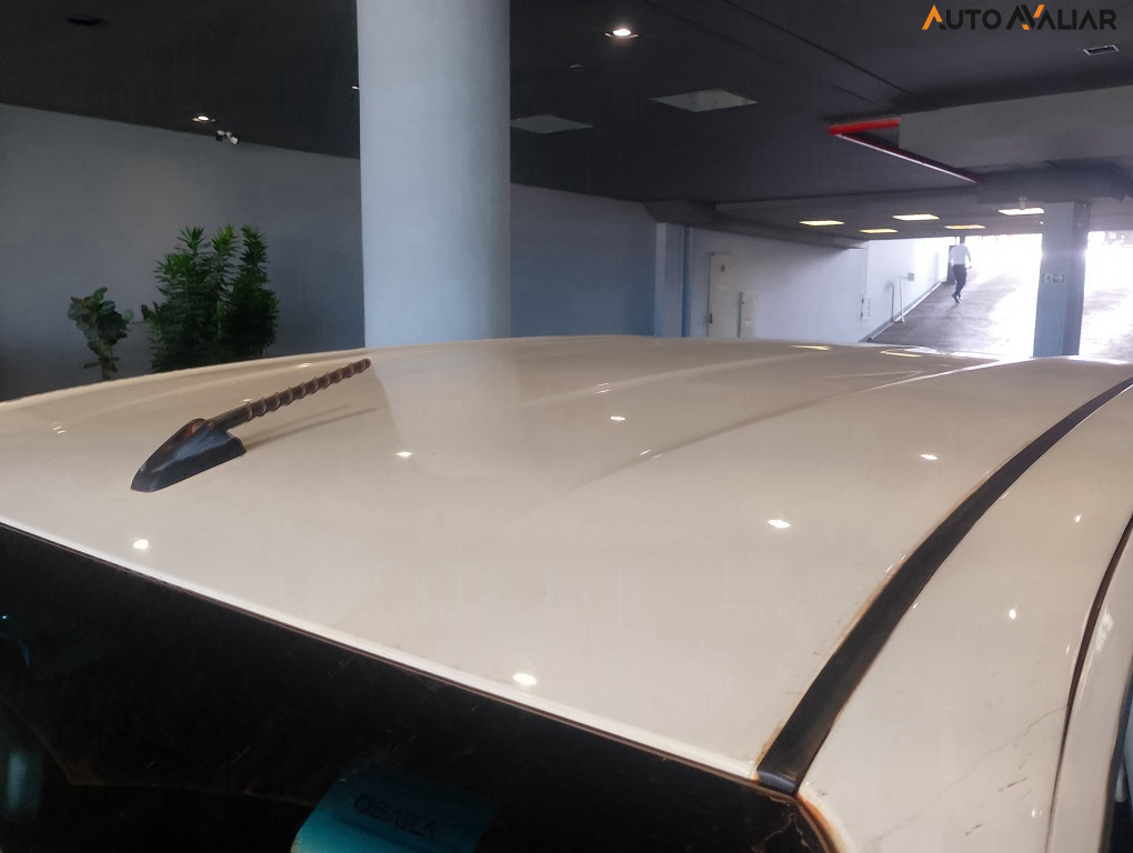 TOYOTA HILUX 2.8 D-4D TURBO DIESEL CD POWER PACK 4X4 MANUAL