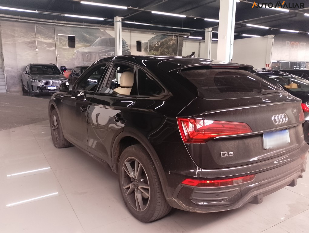 AUDI Q5 2.0 45 TFSI GASOLINA SPORTBACK S LINE BLACK QUATTRO S TRONIC