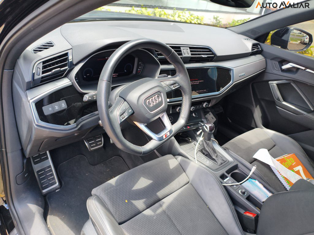 AUDI Q3 2.0 40 TFSI GASOLINA SPORTBACK PERFORMANCE BLACK QUATTRO TIPTRONIC